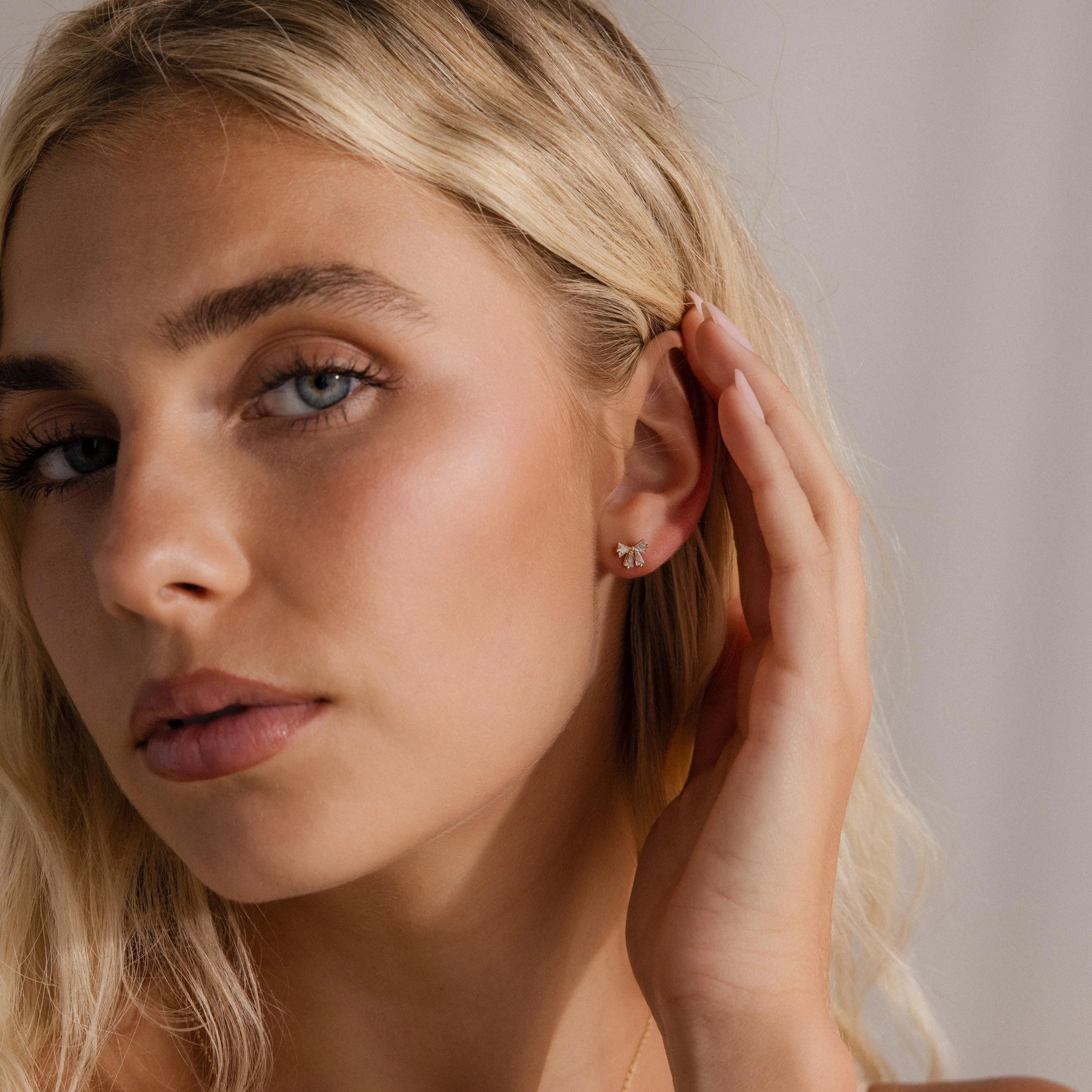 Clous D’oreilles Violette